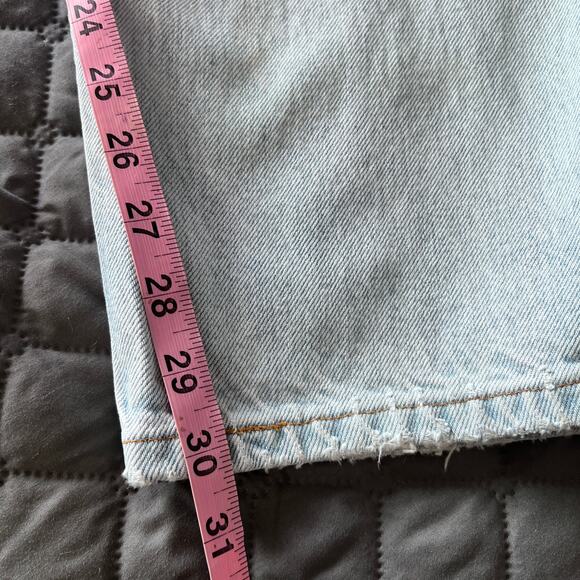 ✨Levi’s Relaxed Straight Leg Jeans Men’s 42x30 Light Wash Vtg 2002 - Picture 9 of 15